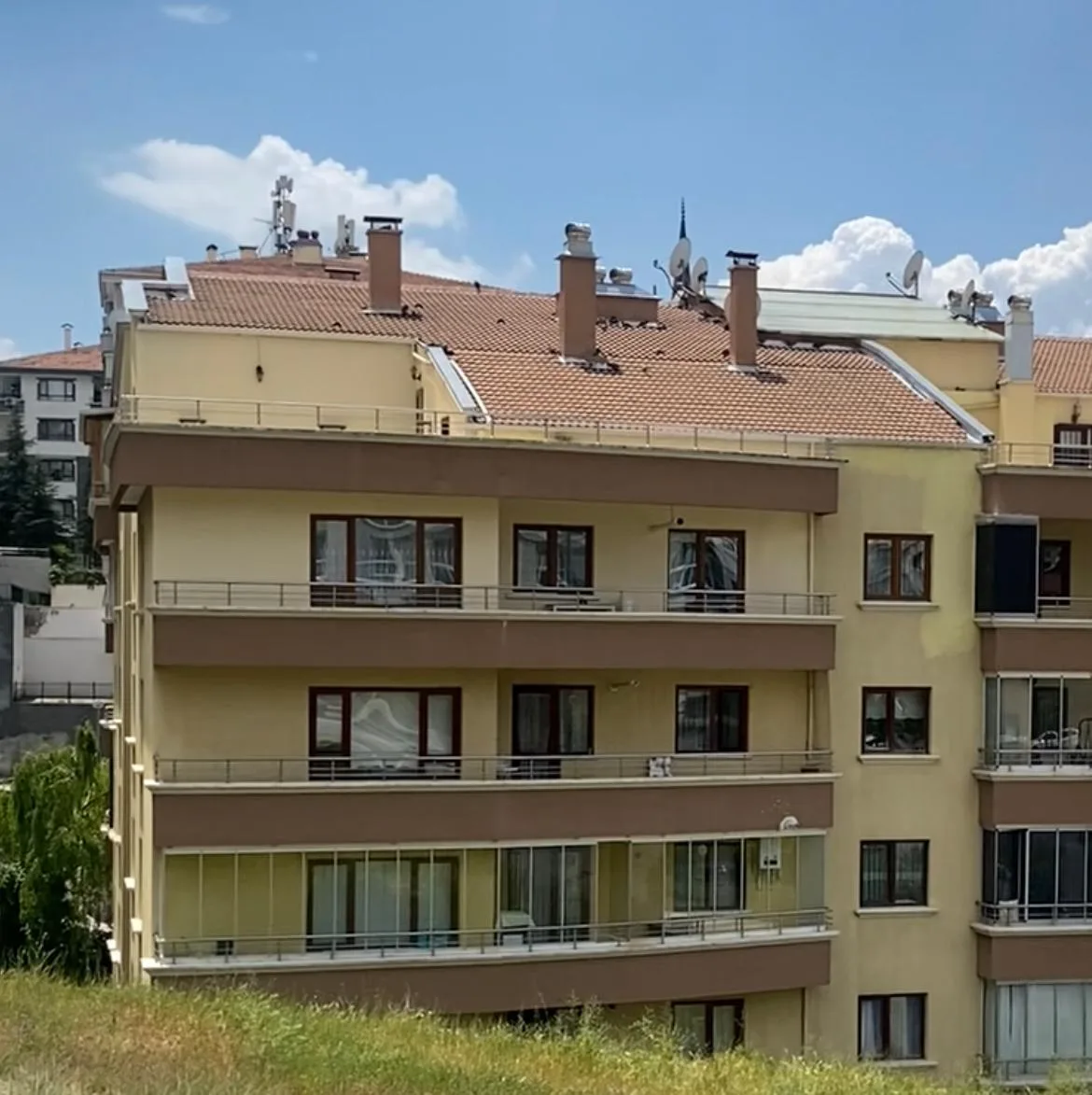 Çatı yenileme — öncesi
